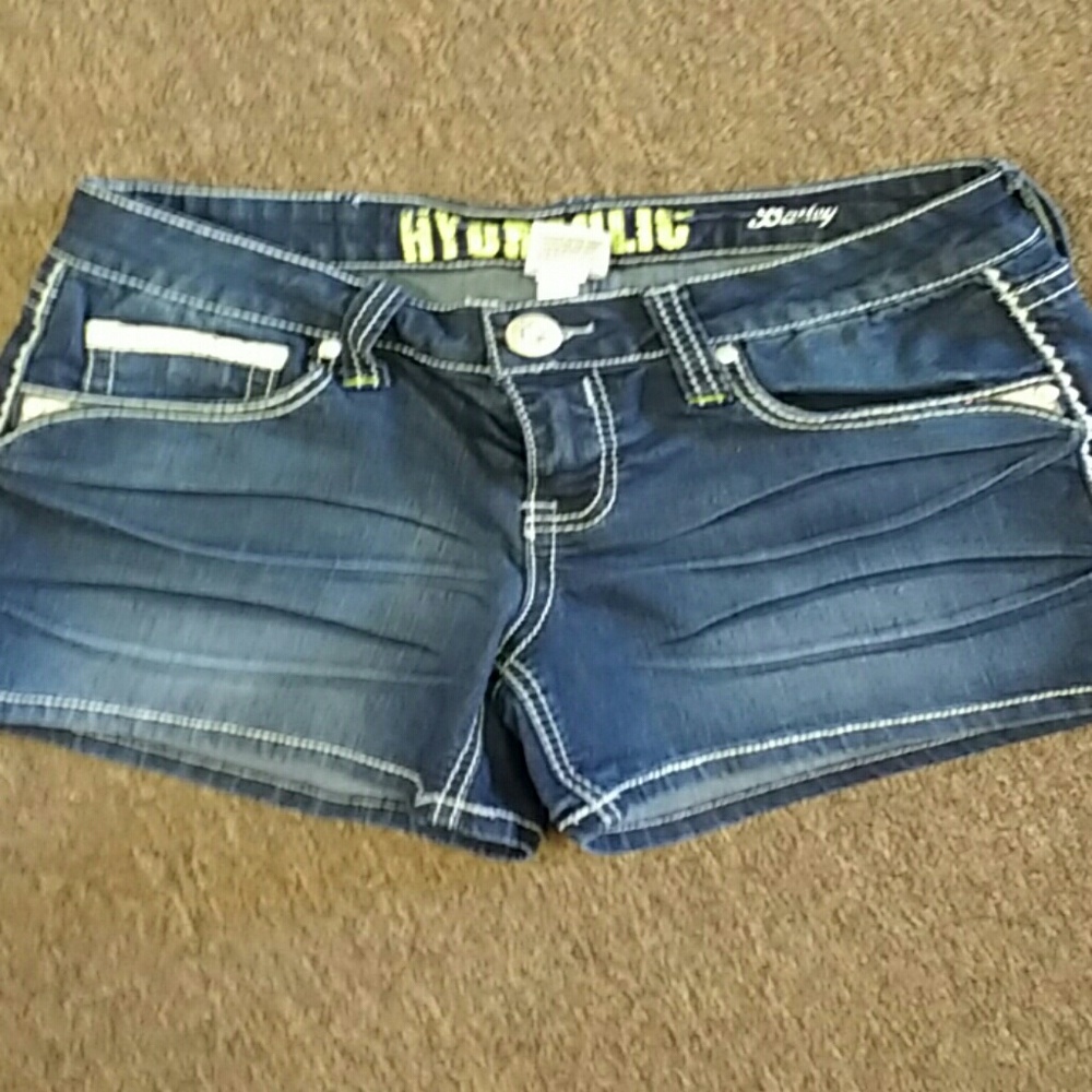 Short shorts